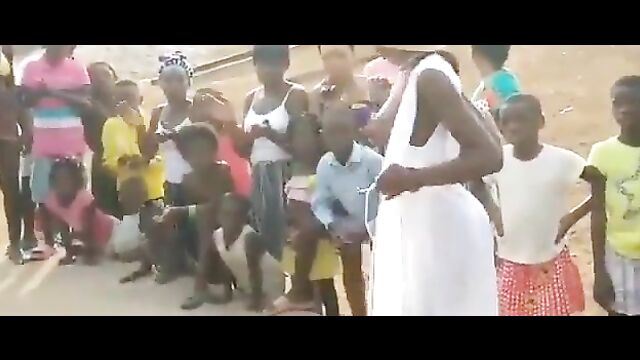 Boobs out in public at Mzansi school girls fashion contest - 3 image