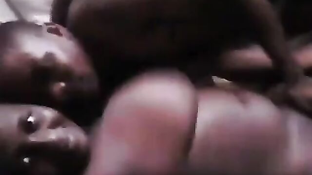 Busty Mzansi Girl And Boyfriend Holiday Sex Tape Posted On WhatsApp Group - 3 image