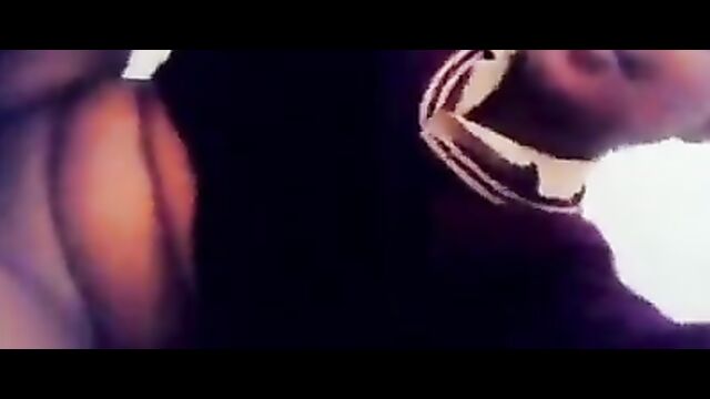 Nude video of schoolgirl playing with her coochie - 3 image