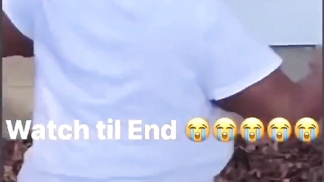 Woman Exposes Her Big Ass In Public In The Middle Of A Fight - 3 image