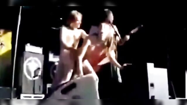 Insane Live Sex On Stage In Public During Rock Music Group’S Performance