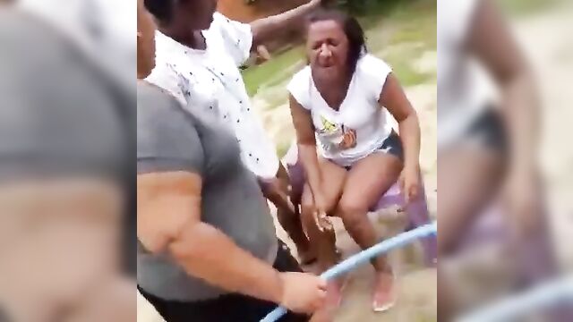 Whore caught and beaten in public for having sex with married man - 4 image
