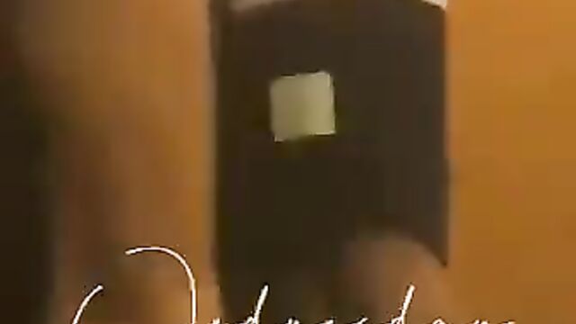 Thot caught giving head at a party - 5 image