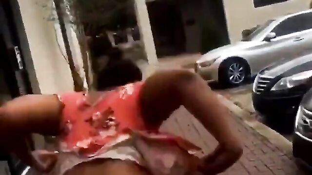 Chick shaking her big ass anyhow, anywhere… Watch Till The End! - 3 image