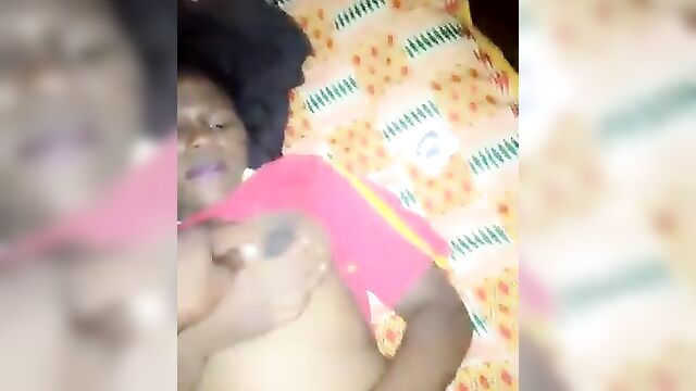 Man films himself fingering and chatting with his naked ebony girlfriend - 5 image