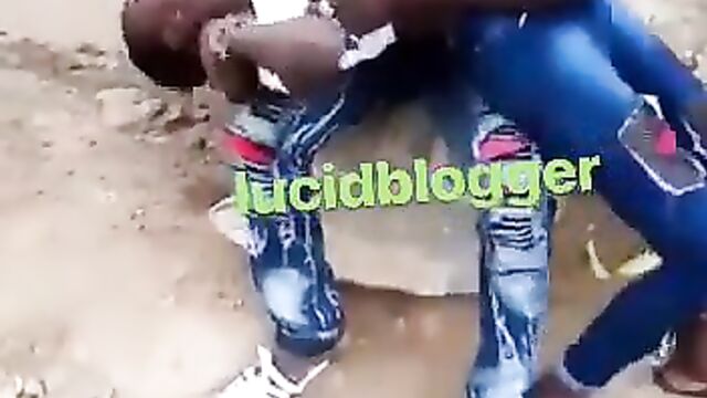 Nigerian Man Caught Sucking Girlfriend’s Breasts In Public - 3 image