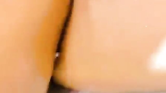 Wild Nigerian Sex Party With Naked Strippers Showing Pussy For Money