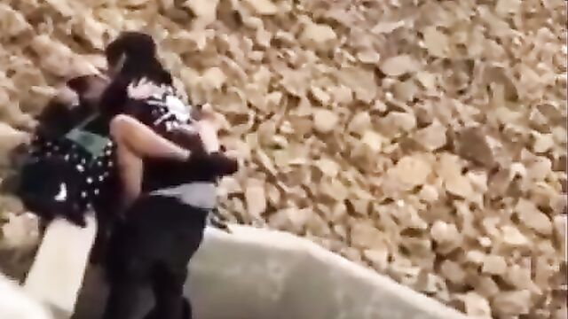 Doing it in public without shame - 3 image