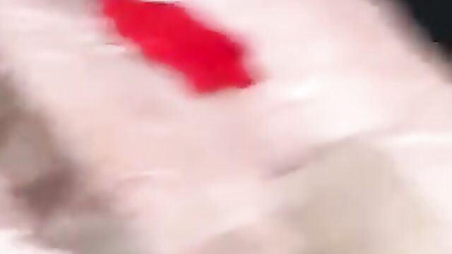 LOL! Lady experiences convulsion during sex - 3 image