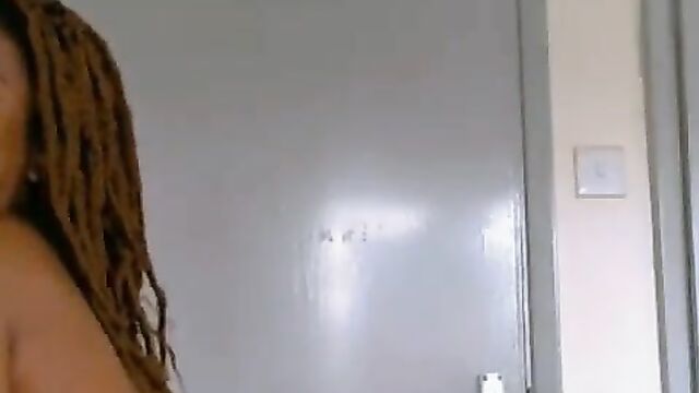 2 naked girls wilding, showing boobs and pussy - 3 image