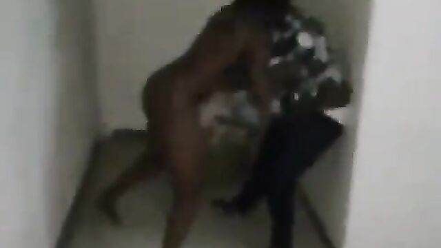 Wife fights NAKED sidechick after she caught her cheating with her husband - 4 image