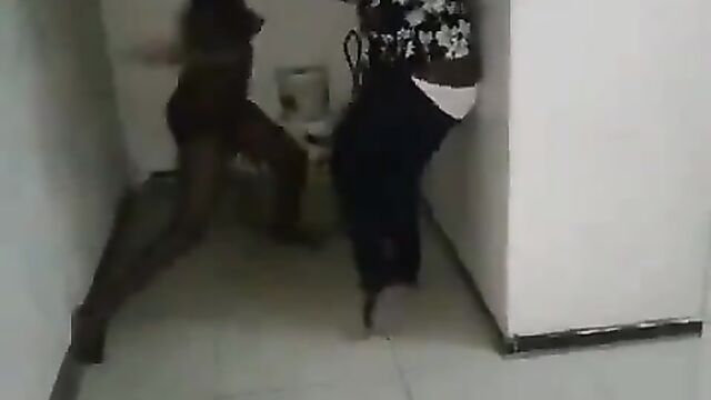 Wife fights NAKED sidechick after she caught her cheating with her husband - 5 image