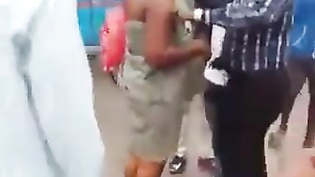 Lady with big breasts strips naked and runs mad in public after allegedly having sex with a man - 4 image