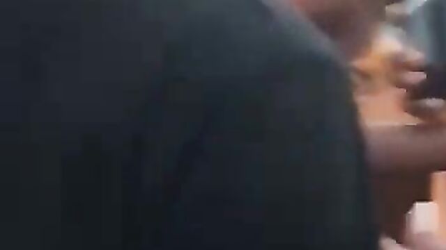 Boobs pop out as lady strips her friend in public allegedly over a man - 3 image