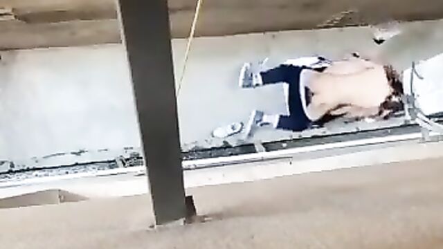 Crazy sex in public in London - 4 image