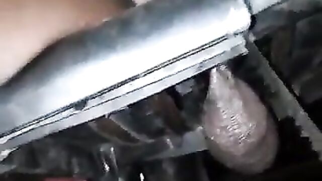 Man’s private part gets stuck in iron (Full Video 18+)