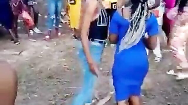 ASS exposed, as girl fights & strips her friend in public over boyfriend - 1 image