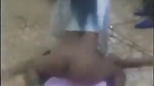 Sex for entertainment in an African club - 3 image