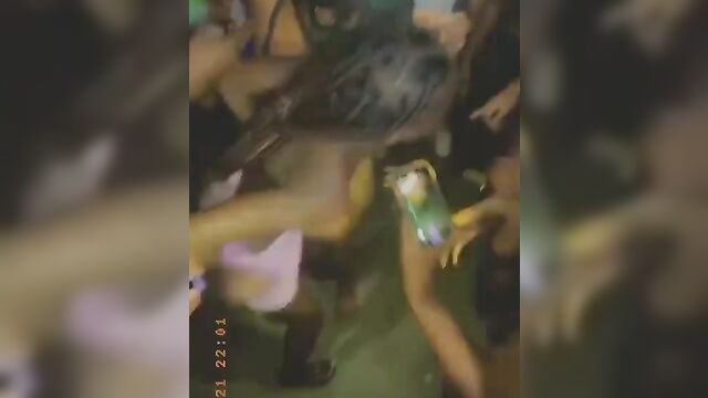 Amateur strips naked in public at Lagos wild party - 4 image