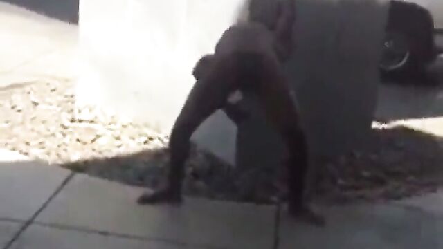 Naked man caught acting crazy in public - 5 image