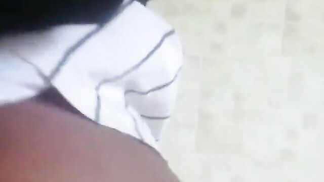 South African Schoolgirl Caught Showing Her Naked Ass To Her Teacher Boyfriend - 1 image