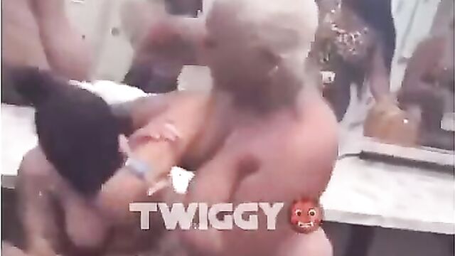 Boobs Out! 2 strippers with big boobs caught fighting naked in public - 4 image