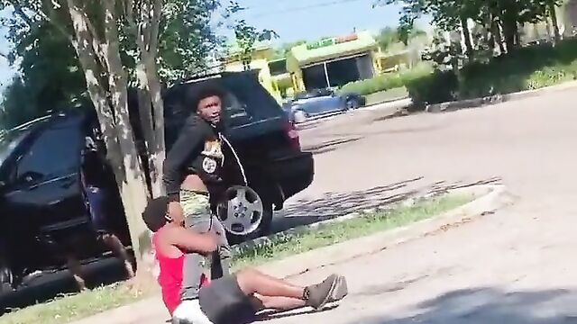 LMFAO! Man’s opponent bites his ass while fighting