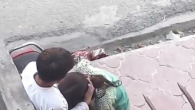 Girlfriend caught giving boyfriend blow job discreetly in public - 3 image