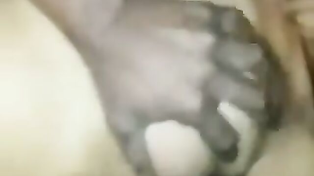 Nude video of busty Indian girl caught with a married man - 5 image