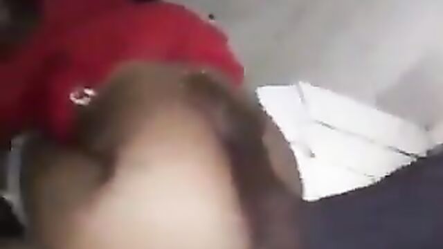 Mzansi couple caught having sex in public toilet - 3 image