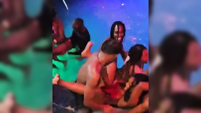 Crazy Pool Sex Party In Klub Liquid Cash Hotel, Thika, Kenya - 2 image