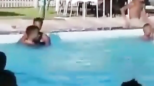 Kenyan Guy Caught Fingering And Fucking Girlfriend In The Pool In Public - 5 image
