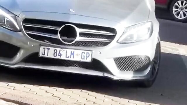 Sex In Public In A Car - 1 image