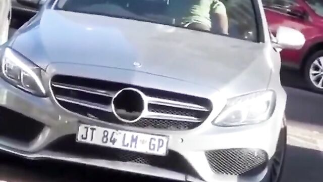 Sex In Public In A Car - 3 image