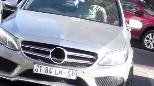Sex In Public In A Car - 5 image