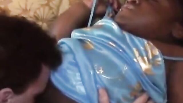 Man Caught Having Sex With A Midget - 4 image