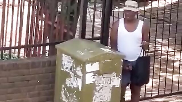 Kenyan Ladies Record Crazy Man With Big Dick Masturbating In Public Till He Cums - 4 image