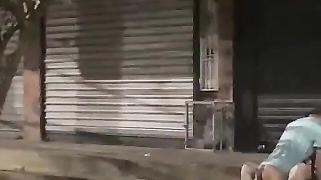 Crazy Couple Caught Having Sex On The Road In Public In Bucaramanga, Colombia