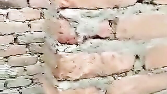 Indian Couple Busted While Having Sex In An Uncompleted Building In Public - 4 image