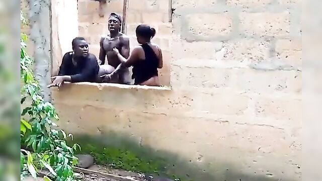 Black Students Caught Having Threesome Sex In An Uncompleted Building In Public - 4 image