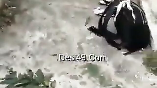 Caught Red-handed And Busted While Having Sex Outside In Public (Full Video 18+) - 4 image