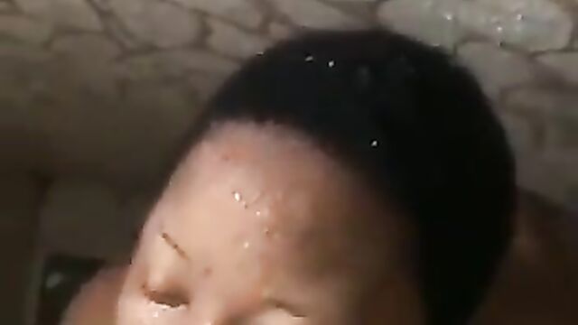 Ghana SHS Student Bathroom Blow Job Sex Tape - 4 image