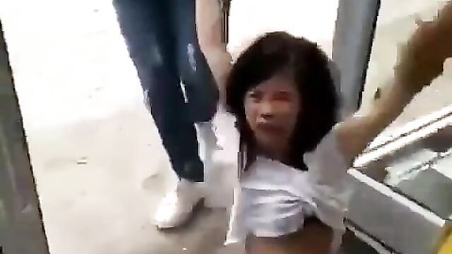 Pussy On Display As Side Chick Gets Beaten And Stripped Naked In Public By Angry Wife And Sisters (Full Video 18+) - 3 image