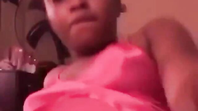 Pussy Exposed On Camera As Ex Boyfriend Leaks Pussy Nude Video Of Girlfriend After Break Up - 1 image