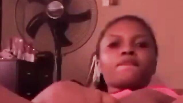 Pussy Exposed On Camera As Ex Boyfriend Leaks Pussy Nude Video Of Girlfriend After Break Up - 4 image