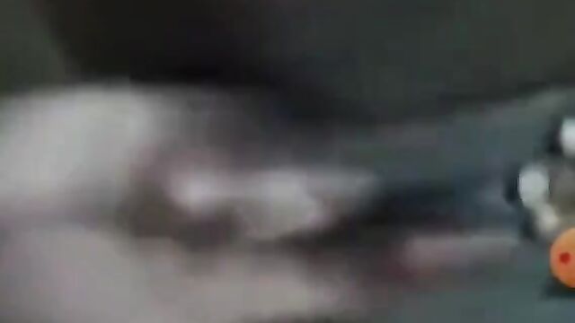 Ghana Sakawa Boy Caught Fingering And Fucking His Naked Sugar Mummy Till She Cums So That She Will Give Him Money