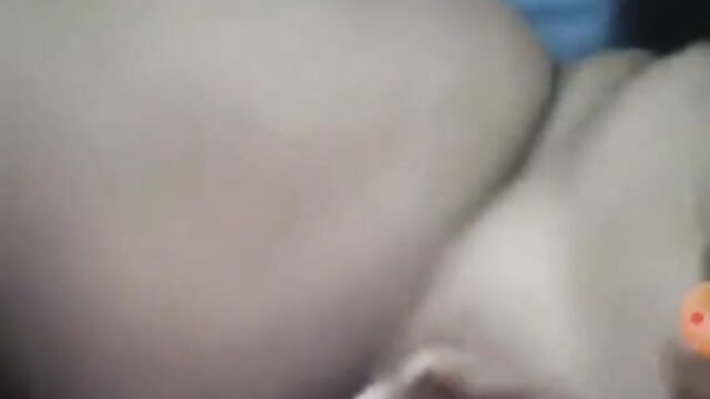 Ghana Sakawa Boy Caught Fingering And Fucking His Naked Sugar Mummy Till She Cums So That She Will Give Him Money - 5 image