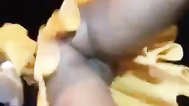 Pussy On Display In Public As Another Mzansi Girl Gets Caught Exposing Her Toto And Ass In The Club (Full Video 18+) - 4 image