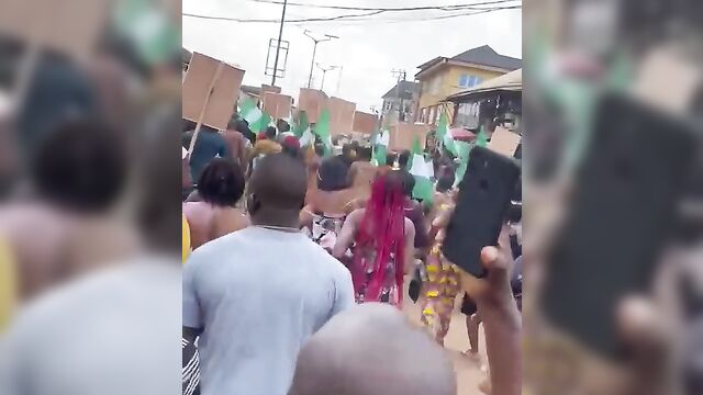 Naked Girls Protesting In Public Against Cult Killings In Awka, Anambra State, Nigeria - Part 3 - 5 image