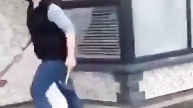 She Found The Address Of Her Cheating Husband's Side Chick On His Phone And Went There! - 5 image